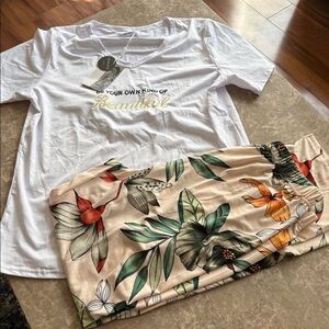 Scarlette White and Multicolor Floral Sleepwear Set